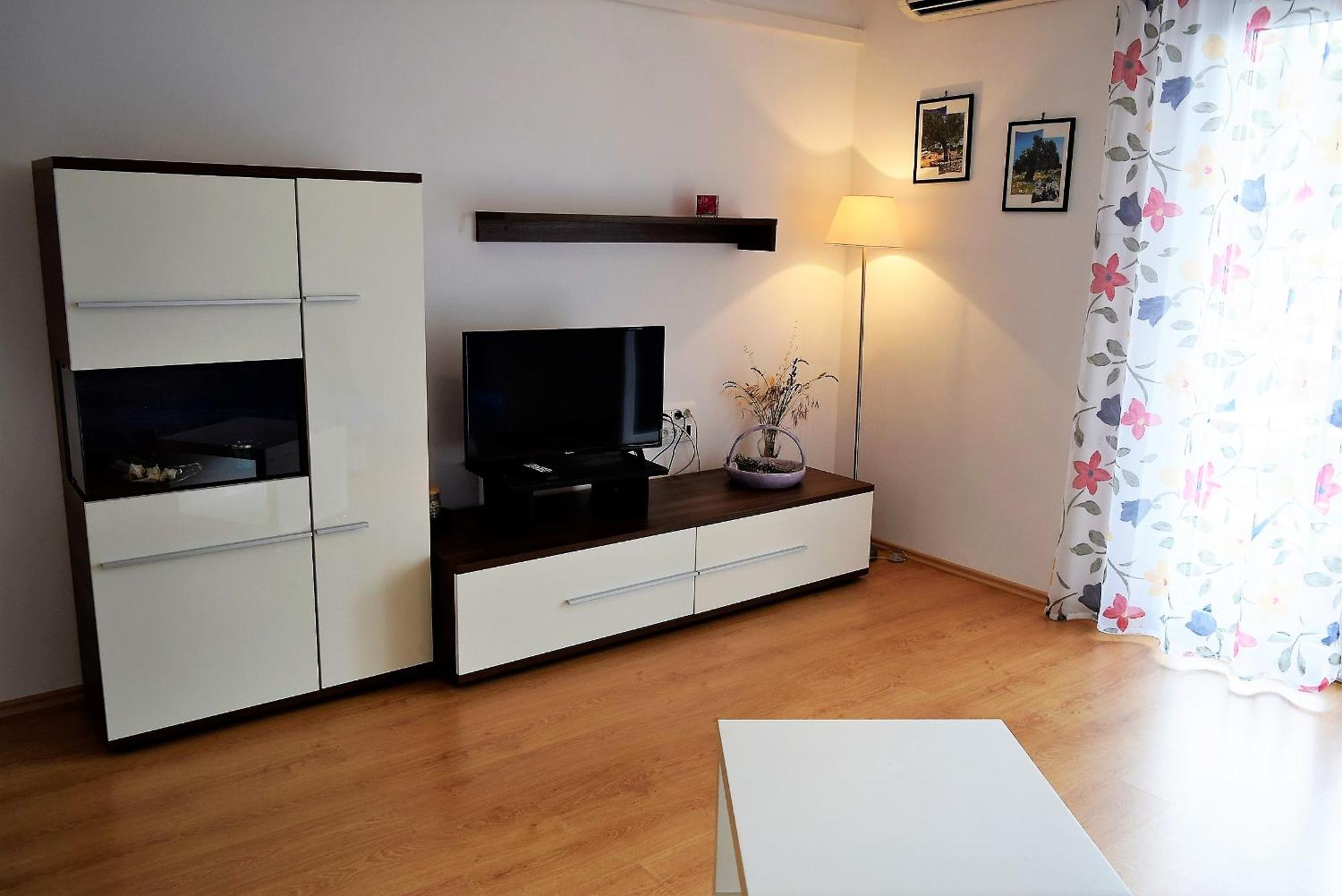 Sunnyy Beacch Apartments Banjol Rum bild