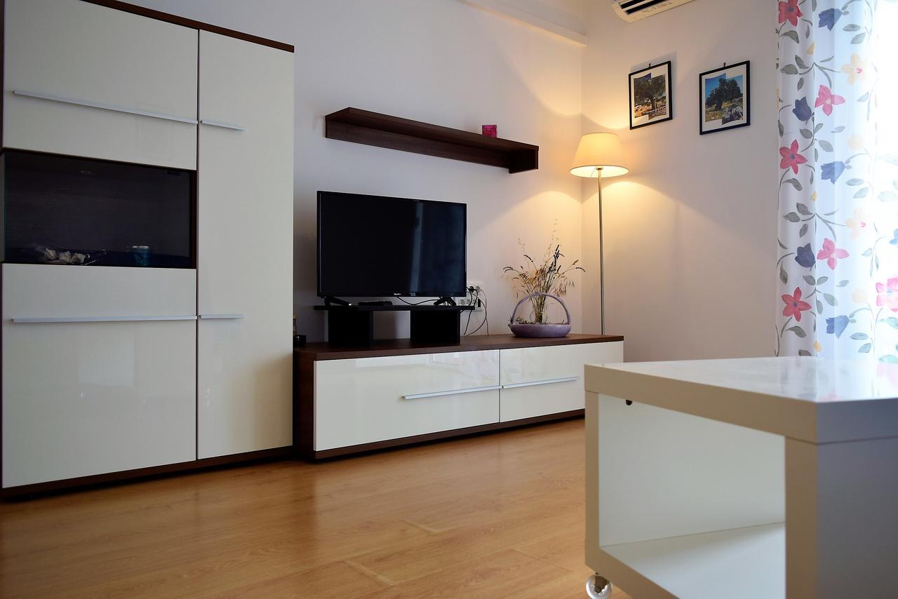 Sunnyy Beacch Apartments Banjol Exteriör bild