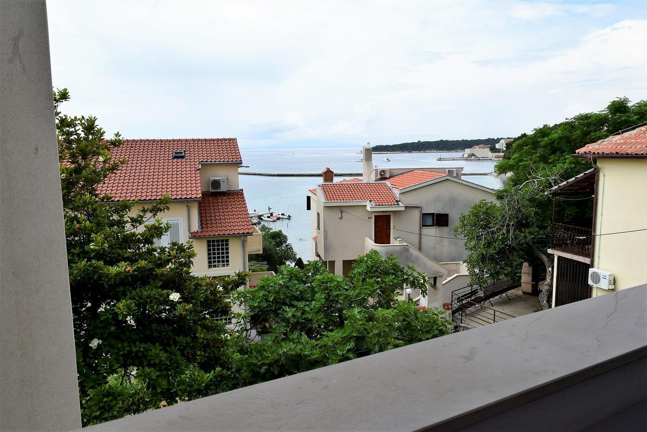 Sunnyy Beacch Apartments Banjol Exteriör bild